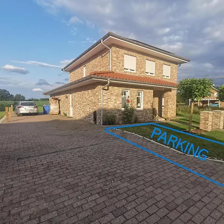 公寓 Gemuetliche Einliegerwohnung *